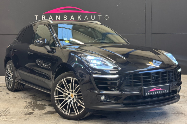 PORSCHE MACAN